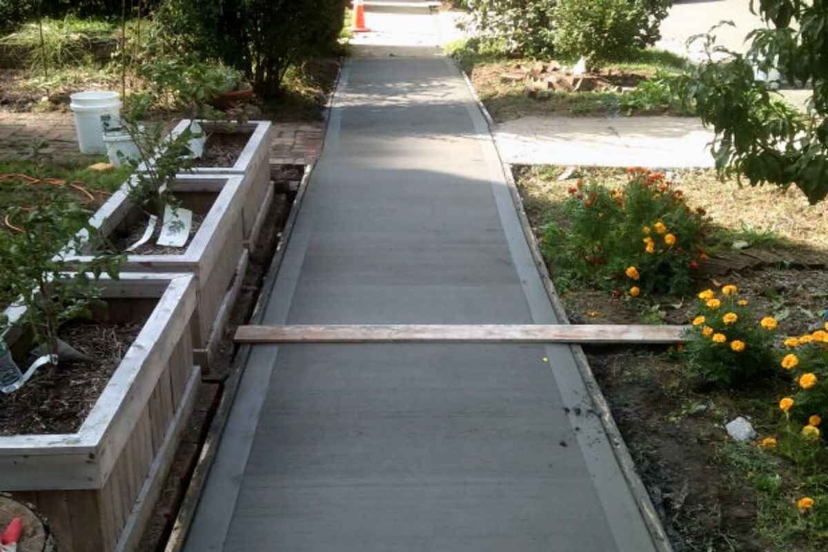 Insured Sidewalks Contractor